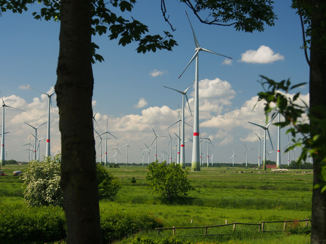 Mit Windparks gegen den Klimawandel? Roggenstede, LK Aurich/NDS